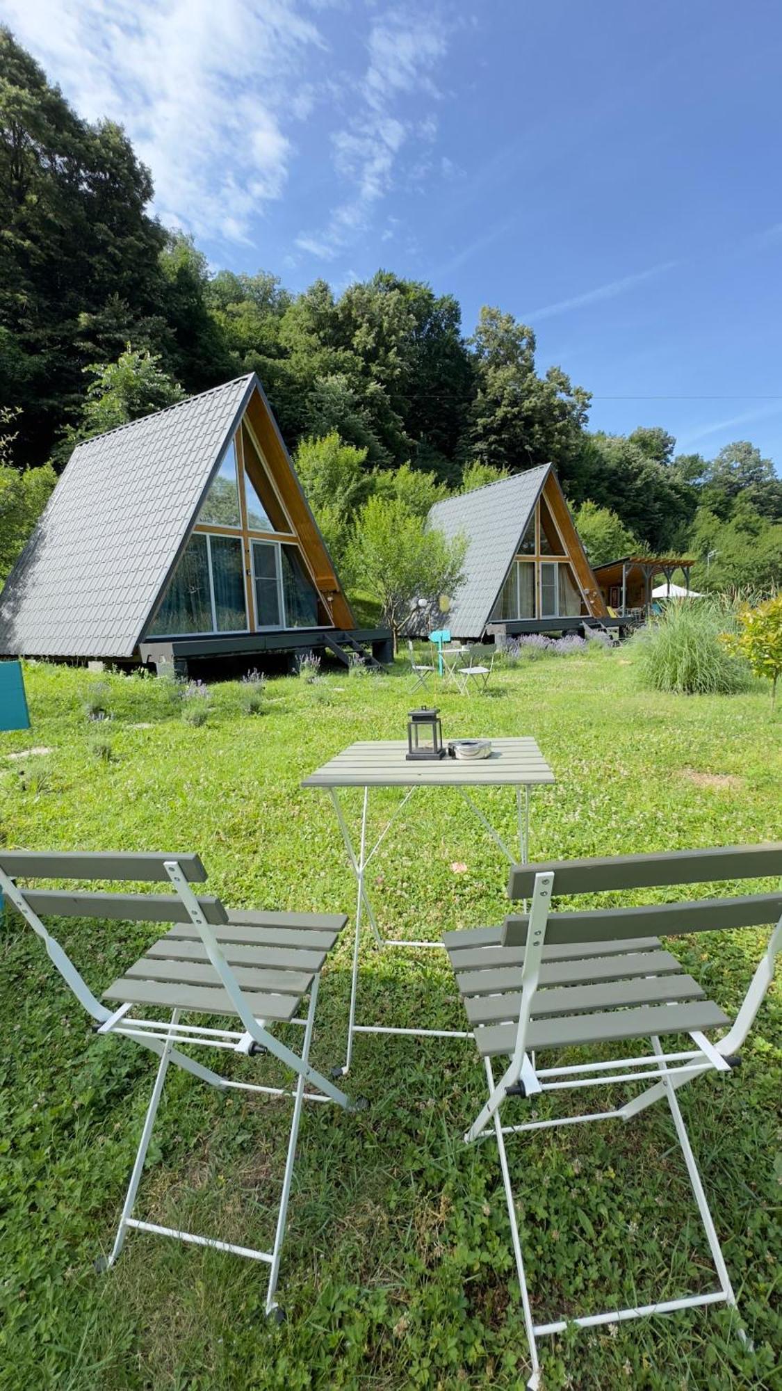 Cabane A-Frame Svinita Экстерьер фото