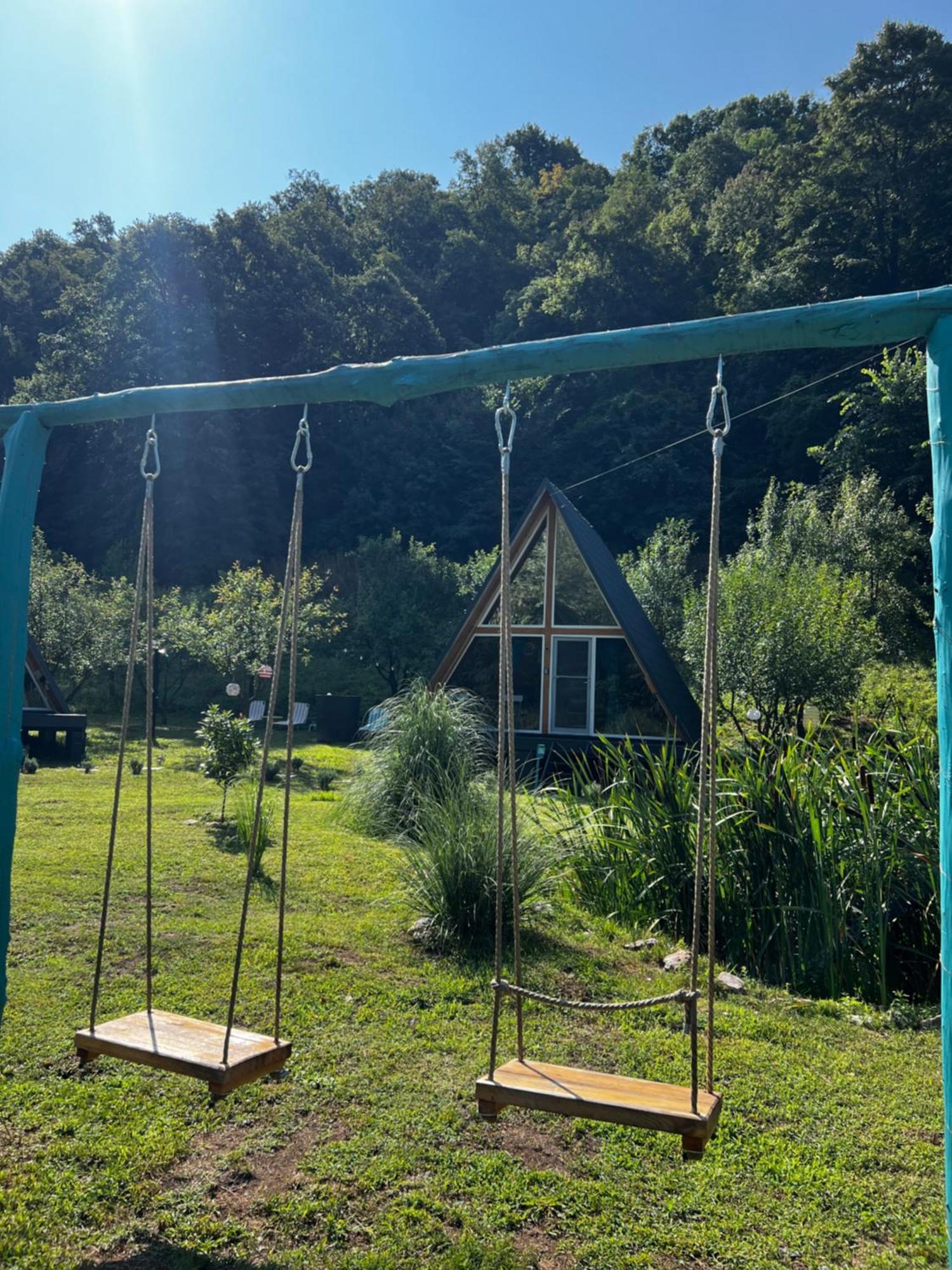 Cabane A-Frame Svinita Экстерьер фото
