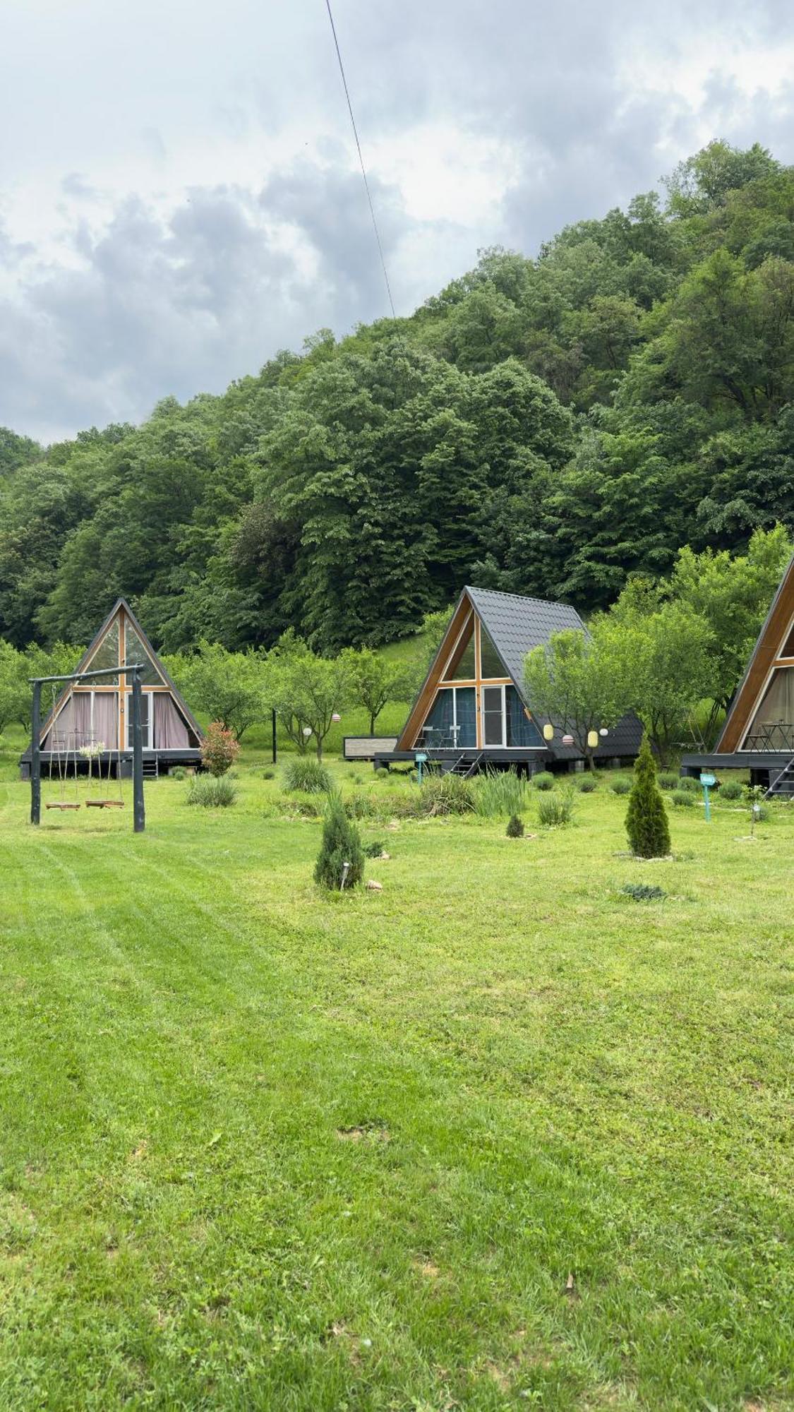 Cabane A-Frame Svinita Экстерьер фото